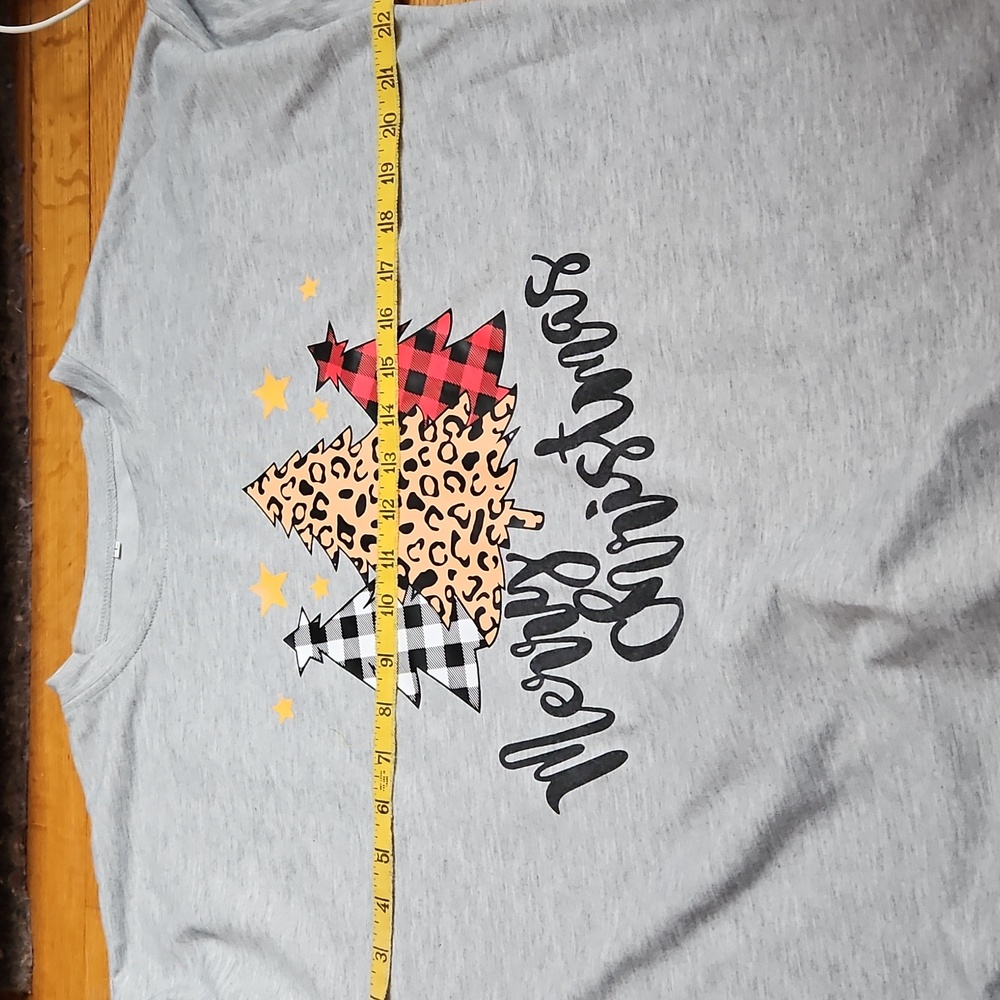 Gray Merry Christmas Graphic Sweatshirt - Picture 12 of 15